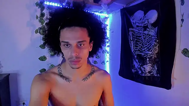 Snapshot of Aaron_Hopper chatting on 02/24/26, 12:58 Aaron Hopper online show from 02/24/26, 12:58