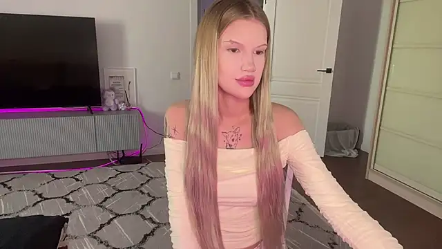 Snapshot of DannSago chatting on 02/21/26, 12:06 DannSago online show from 02/21/26, 12:06