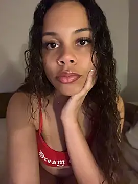 Petite Baddie online show from 06/15/26, 04:47