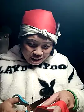 Snapshot of cana4455 chatting on 02/09/26, 03:32 cana4455 online show from 02/09/26, 03:32