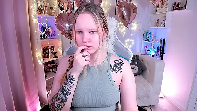 AnnieVibe online show from 02/06/26, 05:27