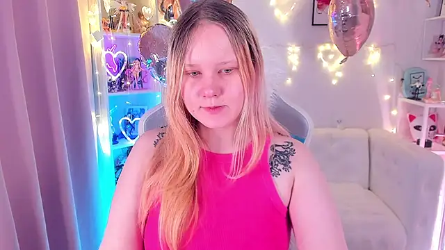 AnnieVibe online show from 02/11/26, 05:40