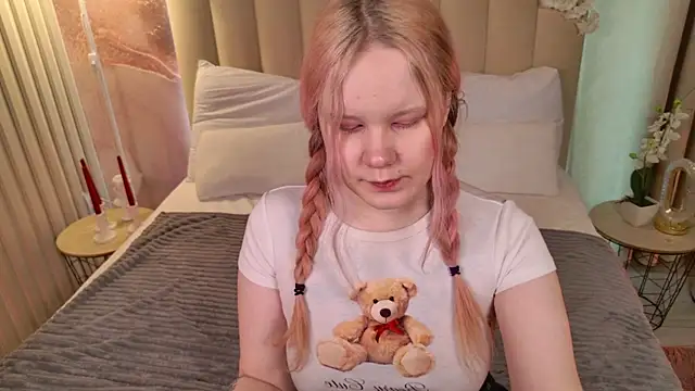 AnnieVibe online show from 03/28/26, 05:34