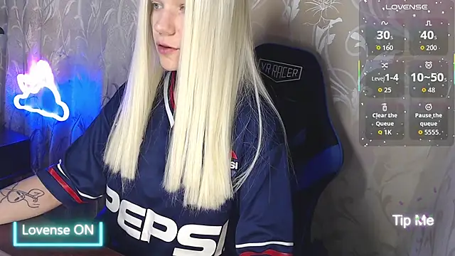 Shiny Victoria online show from 04/01/26, 09:43