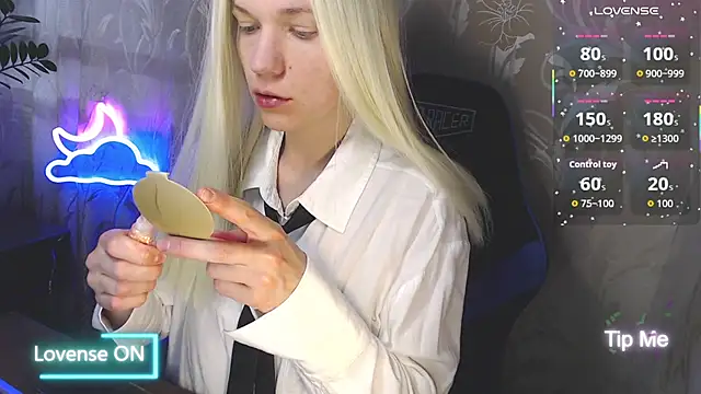 Shiny Victoria online show from 04/04/26, 07:28