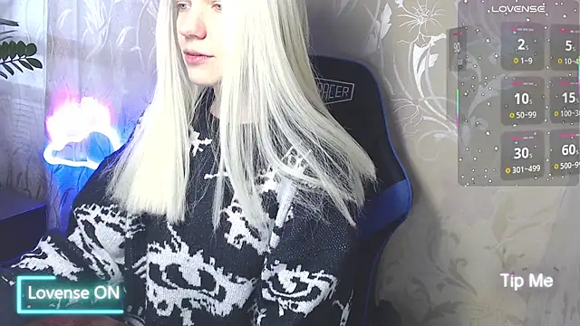 Shiny Victoria online show from 04/23/26, 08:13