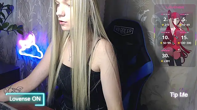 Shiny Victoria online show from 07/30/26, 08:57