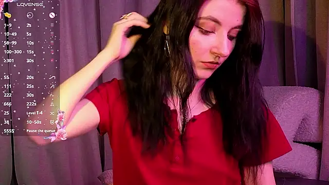 NicoleLuxe online show from 03/17/26, 07:17