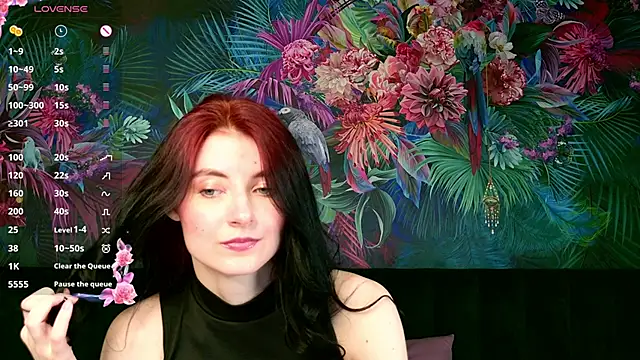 NicoleLuxe online show from 05/19/26, 07:20