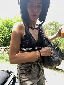 NaniBlossomX online show from 02/19/26, 06:37