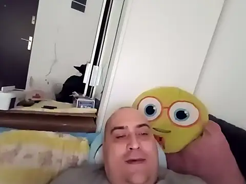 Snapshot of vitalik66679 chatting on 02/15/26, 07:51 vitalik66679 online show from 02/15/26, 07:51