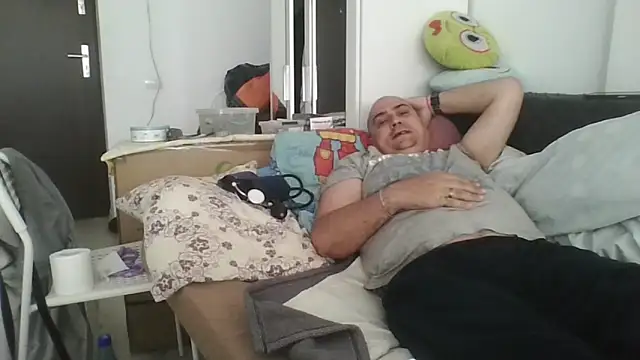 vitalik66679 online show from 04/23/26, 06:14