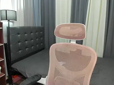 Snapshot of TinyCock_Rein chatting on 02/22/26, 06:35 TinyCock Rein online show from 02/22/26, 06:35