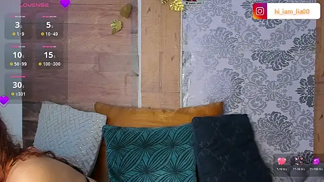 Snapshot of LiaHansson00 chatting on 02/27/26, 04:07 LiaHansson00 online show from 02/27/26, 04:07