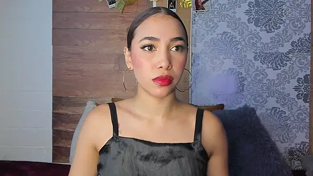 LiaHansson00 online show from 04/24/26, 04:53