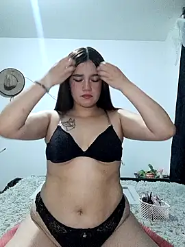 Snapshot of bunnynube chatting on 02/07/26, 12:36 bunnynube online show from 02/07/26, 12:36