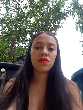 Snapshot of lachiki_plus chatting on 02/02/26, 11:31 lachiki plus online show from 02/02/26, 11:31