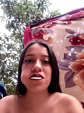 Snapshot of lachiki_plus chatting on 02/15/26, 12:14 lachiki plus online show from 02/15/26, 12:14