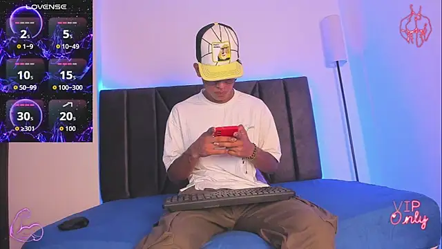 Snapshot of StellayDrake chatting on 02/22/26, 01:42 StellayDrake online show from 02/22/26, 01:42