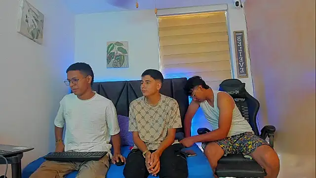 Snapshot of StellayDrake chatting on 02/26/26, 01:32 StellayDrake online show from 02/26/26, 01:32