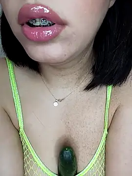 kamilia sexyy online show from 04/20/26, 12:30