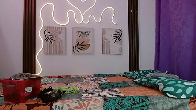 Miss Merrie online show from 02/18/26, 09:27