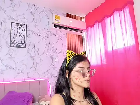 Snapshot of Dulce_eden chatting on 02/23/26, 09:56 Dulce eden online show from 02/23/26, 09:56