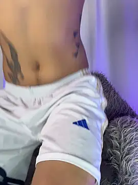 Snapshot of Velvet_Angel chatting on 02/27/26, 08:42 Velvet Angel online show from 02/27/26, 08:42