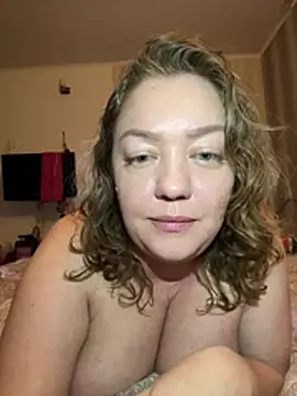 Snapshot of BBBWOOW chatting on 02/15/26, 09:44 BBBWOOW online show from 02/15/26, 09:44