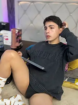 Samu Hott online show from 02/19/26, 08:05