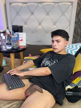 Samu Hott online show from 03/08/26, 02:04