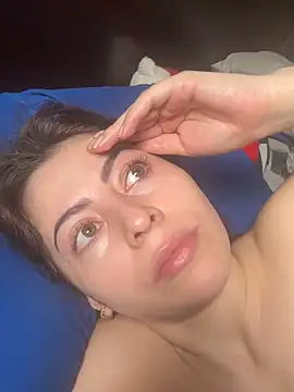 lilasun17 online show from 04/28/26, 03:28