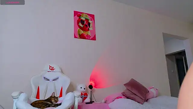 peachiee  online show from 04/23/26, 02:13