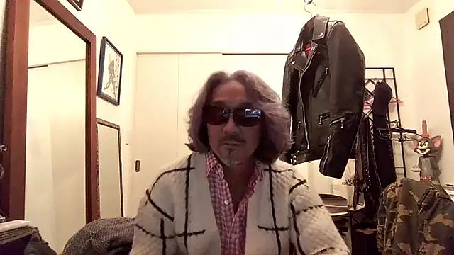 Snapshot of MtaS1 chatting on 02/10/26, 09:02 MtaS1 online show from 02/10/26, 09:02