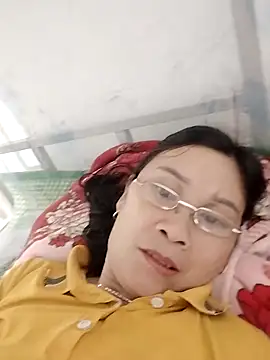 miko nyan2006 online show from 04/22/26, 12:28