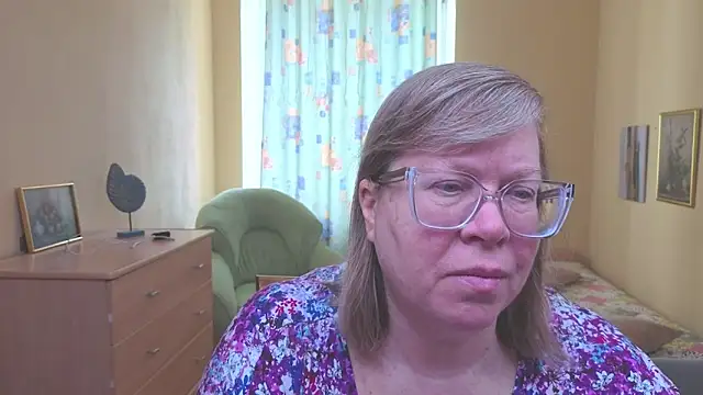 Snapshot of Emma_Eclipsee chatting on 02/10/26, 07:34 Emma Eclipsee online show from 02/10/26, 07:34