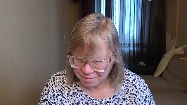 Snapshot of Emma_Eclipsee chatting on 02/21/26, 11:33 Emma Eclipsee online show from 02/21/26, 11:33