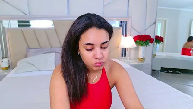 Luna Cortier online show from 06/10/26, 05:18