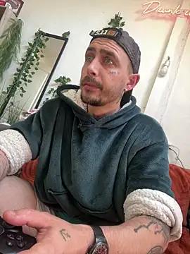 Piratee666 online show from 04/09/26, 06:41