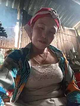 lena-cute online show from 03/18/26, 12:47