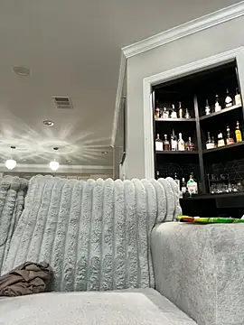 Snapshot of xxlivecouple chatting on 02/20/26, 06:37 xxlivecouple online show from 02/20/26, 06:37