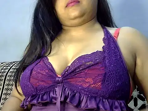 Snapshot of Miss-Prity chatting on 05/07/26, 06:02 Miss-Prity online show from 05/07/26, 06:02