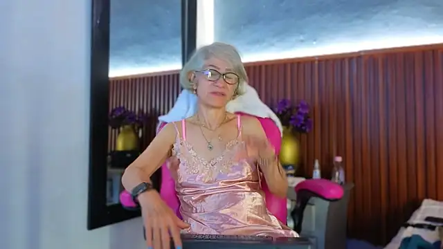 miss monserrate01 online show from 03/04/26, 01:17