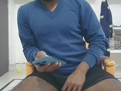 Snapshot of veeeer1239 chatting on 02/03/26, 05:05 veeeer1239 online show from 02/03/26, 05:05