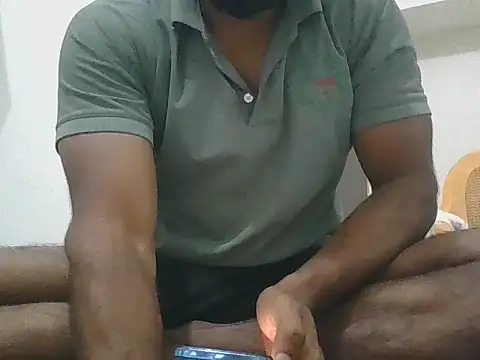 Snapshot of veeeer1239 chatting on 02/25/26, 03:38 veeeer1239 online show from 02/25/26, 03:38