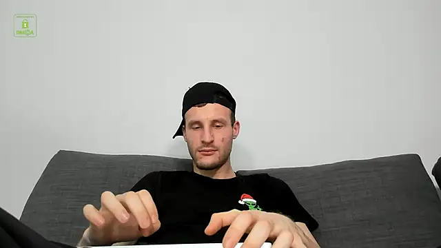 Snapshot of Deymond_Russo chatting on 02/15/26, 06:04 Deymond Russo online show from 02/15/26, 06:04