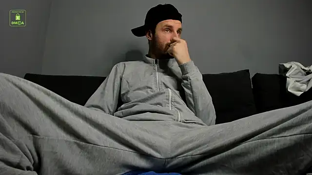 Snapshot of Deymond_Russo chatting on 03/01/26, 12:40 Deymond Russo online show from 03/01/26, 12:40