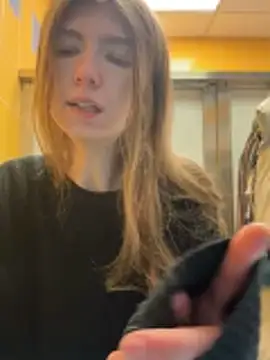 Snapshot of Bubble_Chloe chatting on 02/12/26, 12:11 Bubble Chloe online show from 02/12/26, 12:11