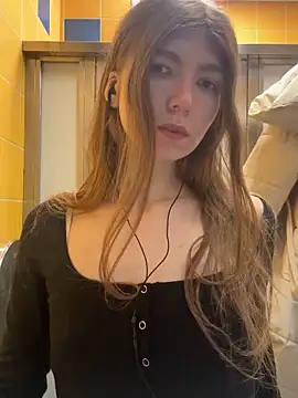 Snapshot of Bubble_Chloe chatting on 02/21/26, 08:04 Bubble Chloe online show from 02/21/26, 08:04