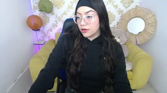 Snapshot of ALISS_M_ chatting on 02/16/26, 08:05 ALISS M online show from 02/16/26, 08:05